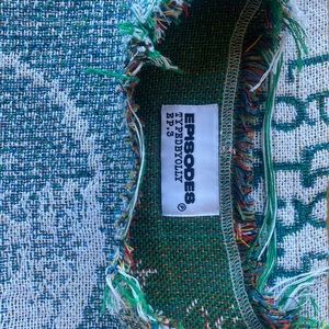 Size M, “Episodes” tapestry sweater